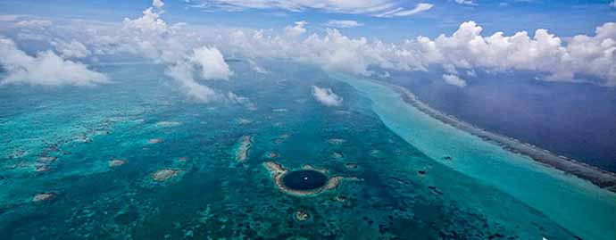 Le grand trou bleu au Belize