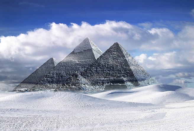 Les plus anciennes pyramides de la Terre se cachent sous l'épaisseur du manteau neigeux de l'Antarctique