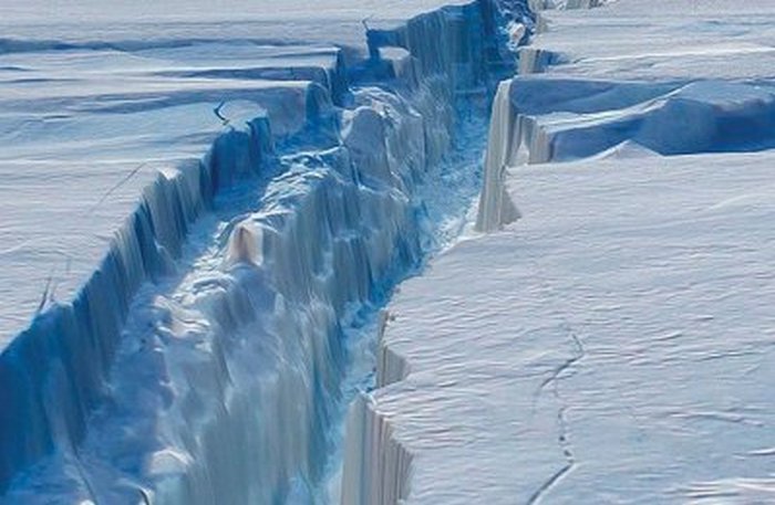 Une autre fissure dans la glace de l'Antarctique: comment cela menace-t-il la planète?