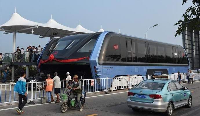 Les Chinois ont testé le premier bus de portail
