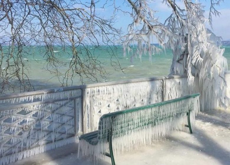 Le royaume des glaces du lac Léman début mars 2018