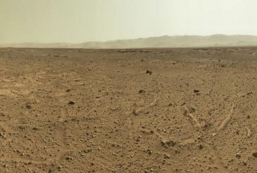 Mars rover Curiosity explore l'inhabituel