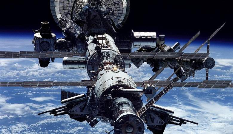Des bactéries exotiques découvertes sur l'ISS