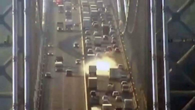 Un mystérieux nuage lumineux est apparu sur un pont aux USA