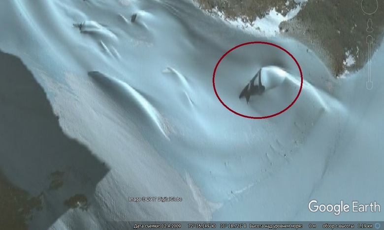 Un vaisseau spatial extraterrestre découvert sur la terre de la Reine Maud en Antarctique