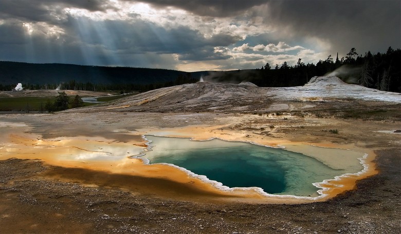 Un OVNI repéré à nouveau au-dessus du supervolcan de Yellowstone