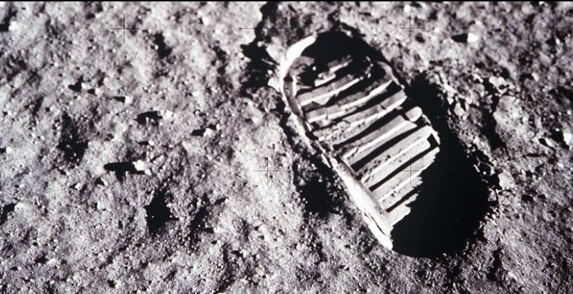 La NASA suspend les travaux de la mission lunaire en raison d'une épidémie de coronavirus 