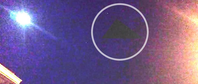 Un vaisseau extraterrestre inhabituel est apparu au-dessus de Chicago