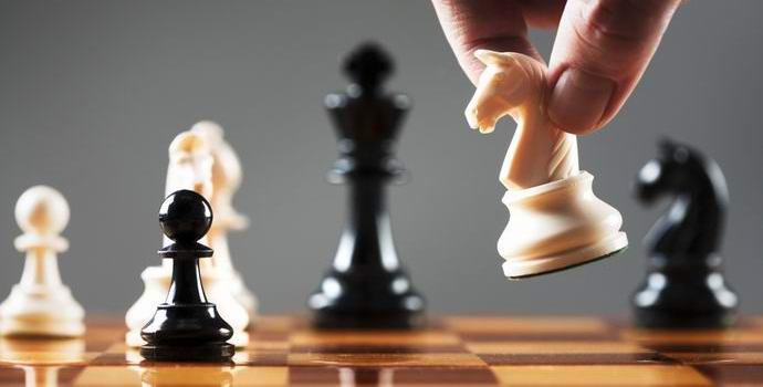 Un Russe a vaincu toute l'équipe chinoise aux échecs
