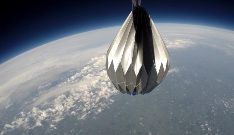 Les premiers obsèques spatiales - le mois prochain