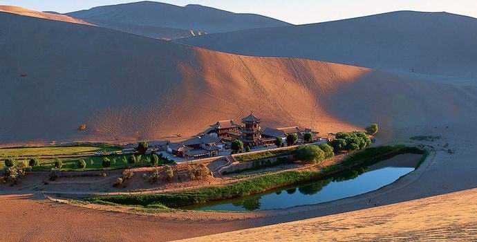 Sous le désert chinois a trouvé l'océan souterrain