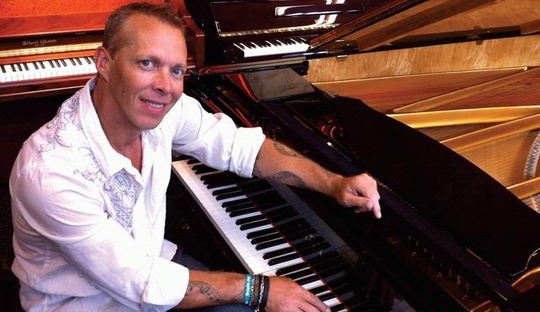 Après la blessure, l'homme a acquis un incroyable talent musical