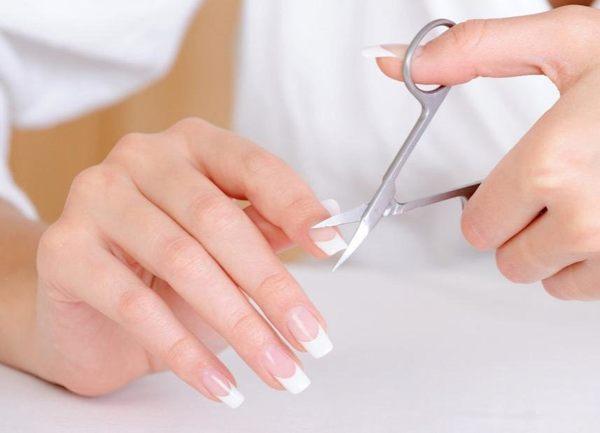Signes sur la coupe des ongles par jour de la semaine 