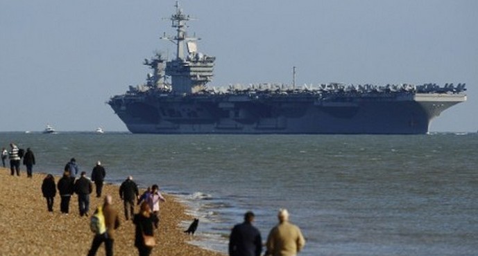 Les sous-marins russes ont fait fuir l'horreur du porte-avions américain le plus puissant