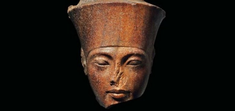 La sculpture controversée du pharaon Toutankhamon vendue aux enchères pour 6 millions de dollars