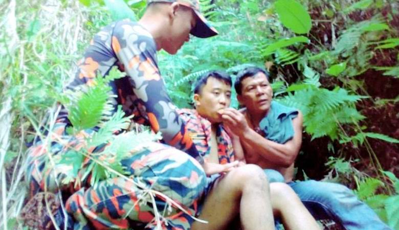 En Malaisie, ils ont trouvé un homme disparu qui a été emmené dans les montagnes