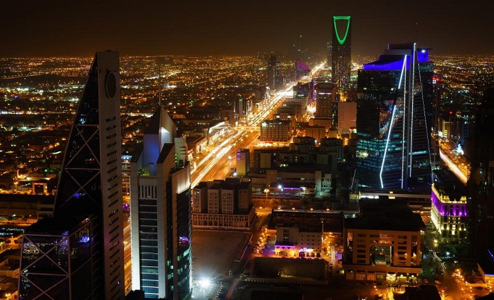 En Arabie saoudite, ils prévoient de construire une ville fantastique avec une lune et une pluie artificielles