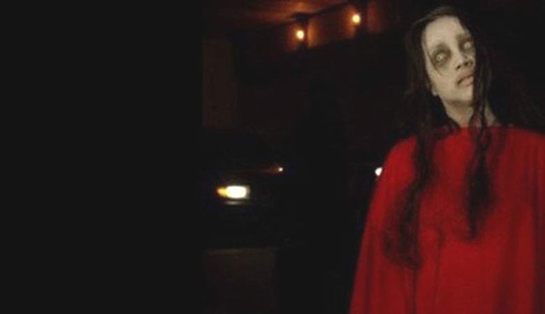 A Vancouver, photographié la célèbre Dame en rouge