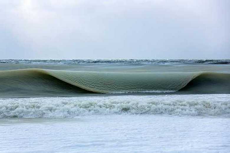 L'avenir est un hiver froid - même les vagues gèlent sur l'île de Nantucket